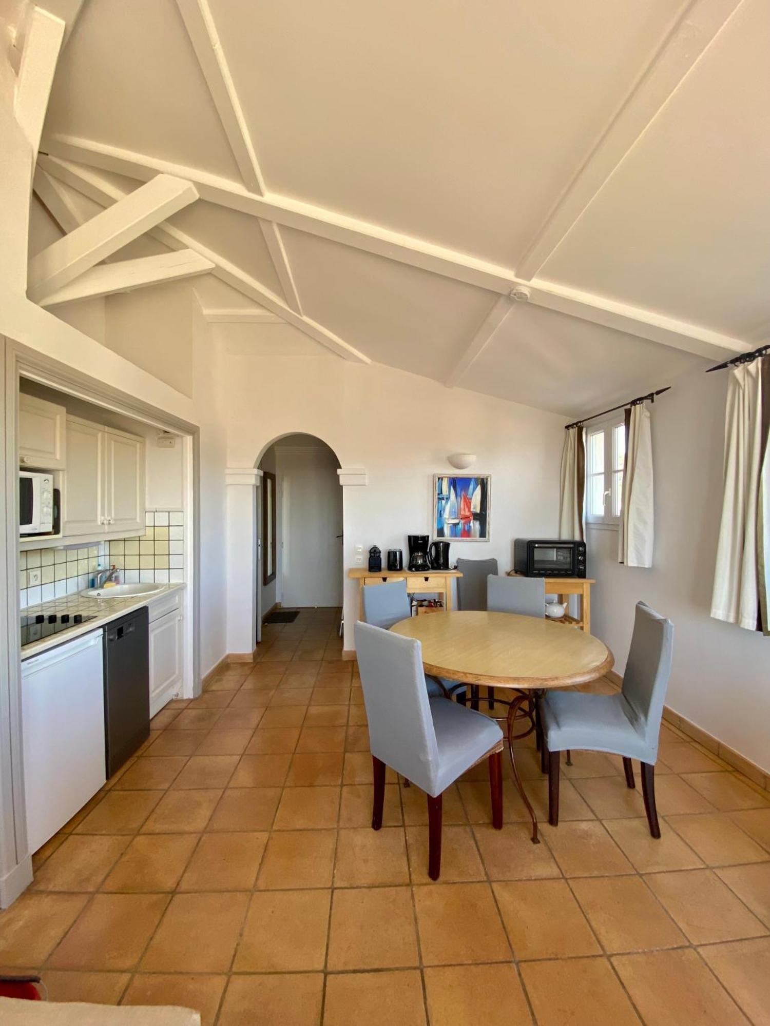 グリモーLes Restanques, Bastides Vue Golfe Saint Tropezアパートメント エクステリア 写真
