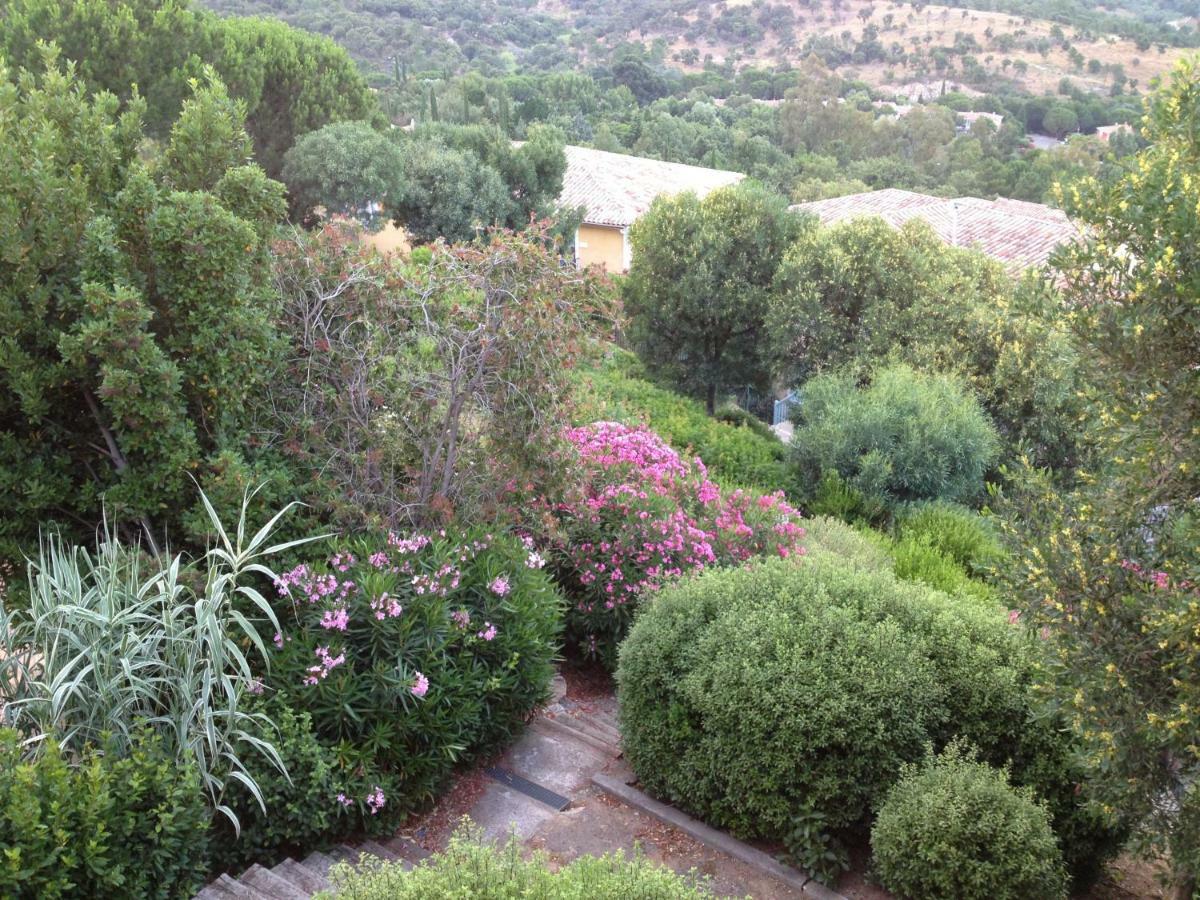 グリモーLes Restanques, Bastides Vue Golfe Saint Tropezアパートメント エクステリア 写真