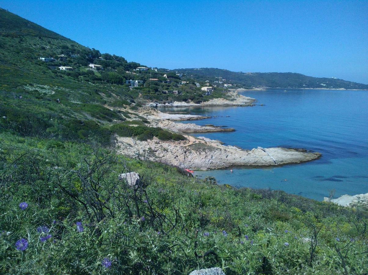 グリモーLes Restanques, Bastides Vue Golfe Saint Tropezアパートメント エクステリア 写真