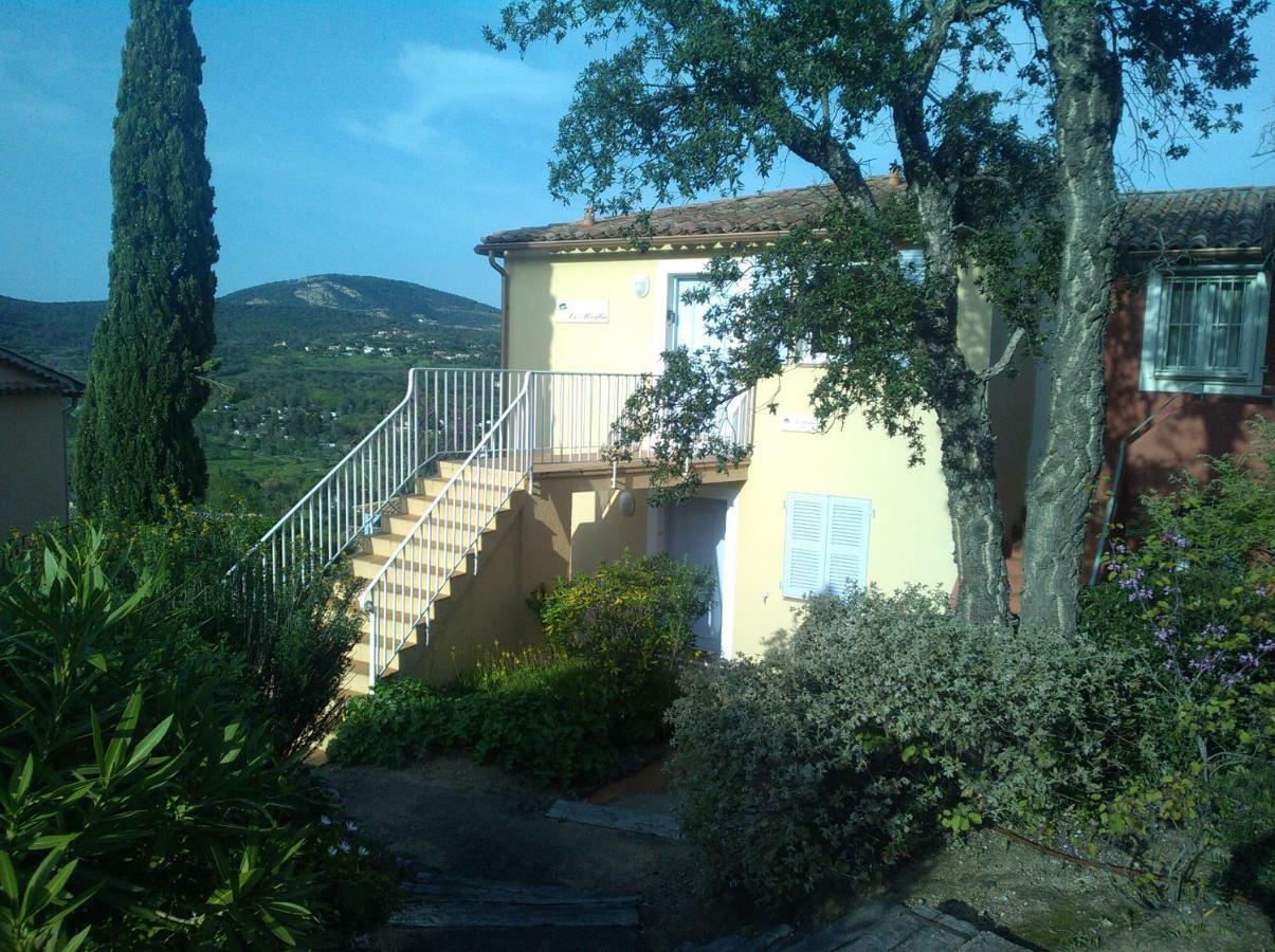 グリモーLes Restanques, Bastides Vue Golfe Saint Tropezアパートメント エクステリア 写真